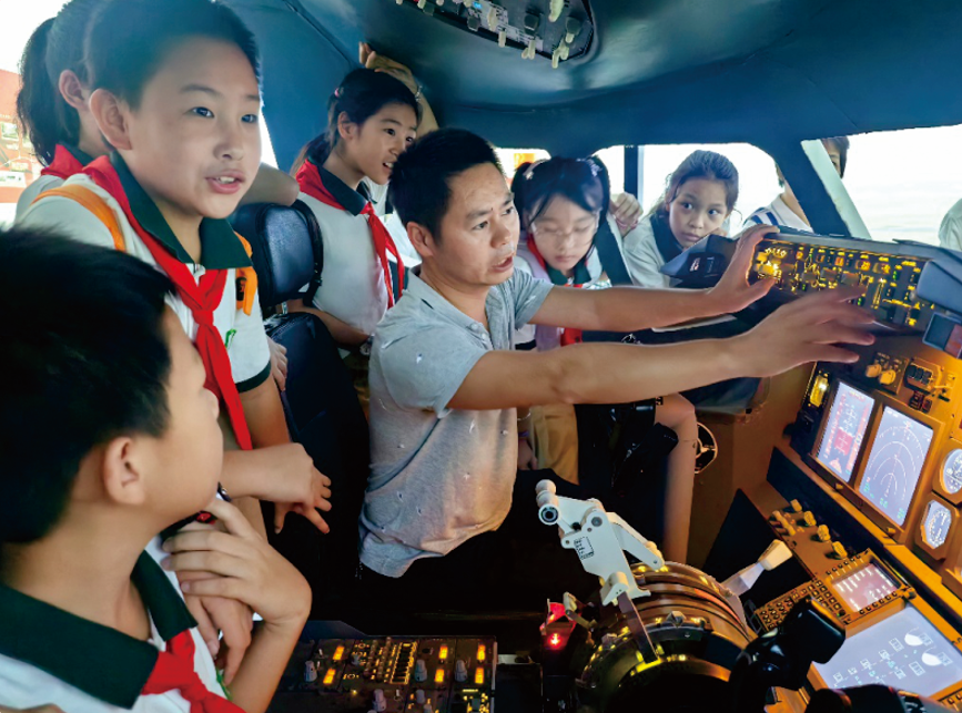 许舟洲同志照片